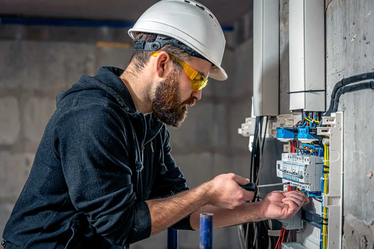 Zabezpieczenie przejść instalacyjnych